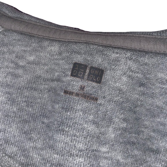 basic uniqlo grey zip up hoodie ! - Picture 3 of 3